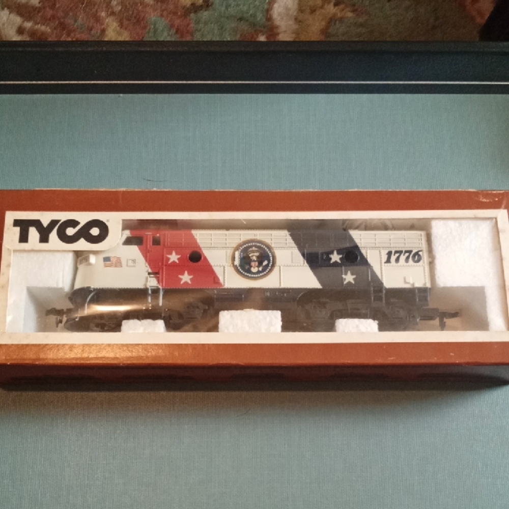 Spirit Of '76 Bicentennial Locomotive